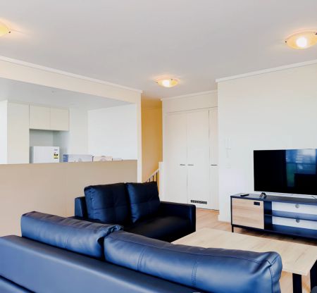 35D Arncliffe St, Sydney - Photo 2