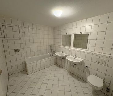 Mietwohnung in Ingolstadt - Großzügig geschnittene Wohnung mit neue... - Photo 4