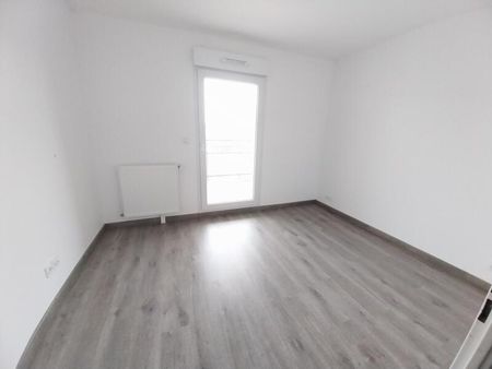 Location Appartement 2 pièces 44m² ST PRYVE ST MESMIN 45750 - Photo 3