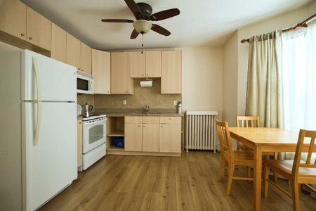 For Lease - 22 Blake Street Unit# 2, Hamilton, Ontario - Photo 3