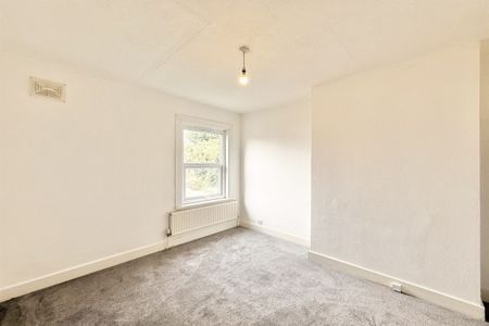 2 bed Flat Ashburnham Road, Southend-on-Sea, SS1 - Photo 4