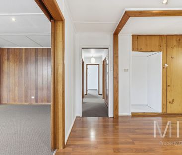 Freshly Updated Home - Photo 1