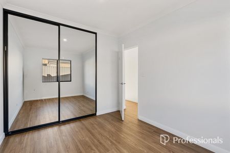 Brand-New Villa! - Photo 2