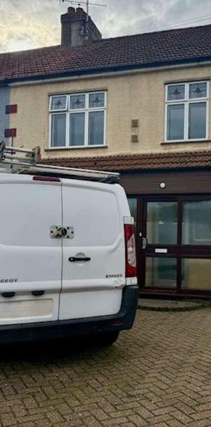 Arterial Road, Rayleigh, SS6 - Photo 1