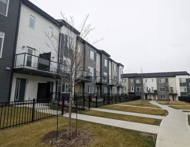 804 Welsh Dr SW - 49 - - | 804 Welsh Dr SW, Edmonton - Photo 1