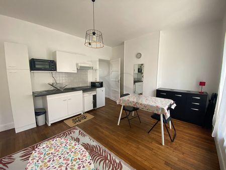 Location Appartement 2 pièces 32m² - Photo 4
