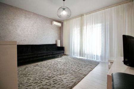BRANCOVEANU METROU-MARTISOR, BLOC 2015, APARTAMENT ELEGANT, - Fotografie 2