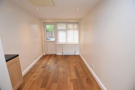 3 bedroom house to rent - Photo 3