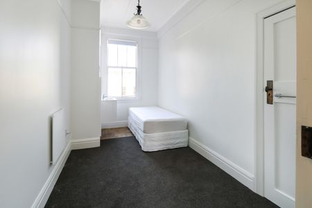 Petone Living - Photo 2