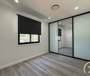 Brand New 5 Bedroom Duplex in Busby&excl; - Photo 4