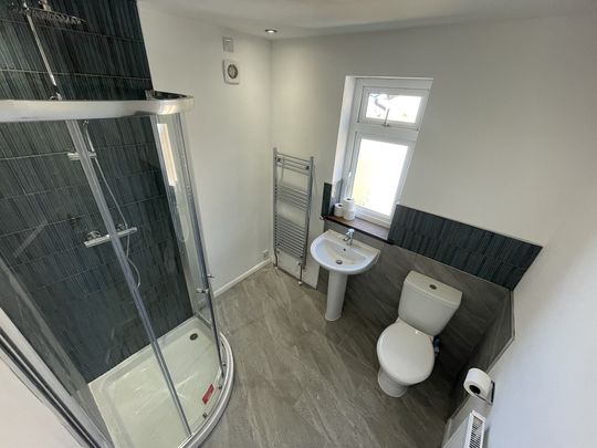 1a Barnes Lane, S18 - Photo 1