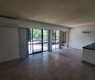 3/13 Surf Parade, Broadbeach - Photo 1