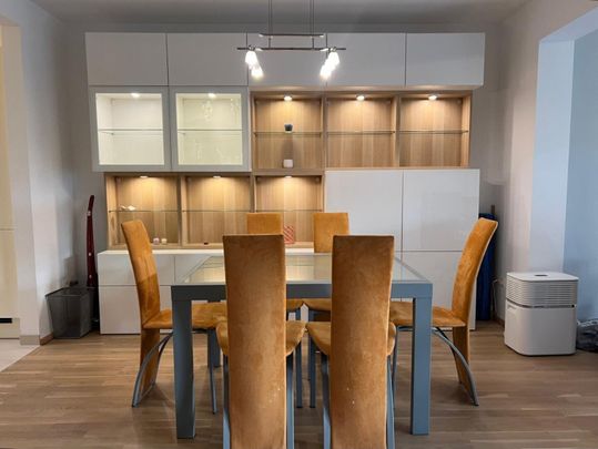 Modernes Reihenhaus, möbliert mit Pool und E-Stellplatz - Photo 1