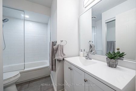 For Lease - 24 Beaumont Place, Vaughan, Ontario - Photo 4