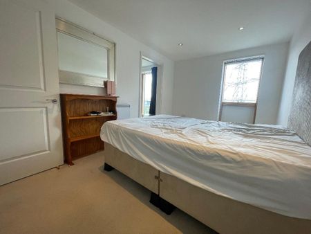 Durnsford Road, Wimbledon, London, SW19 8GW - Photo 2
