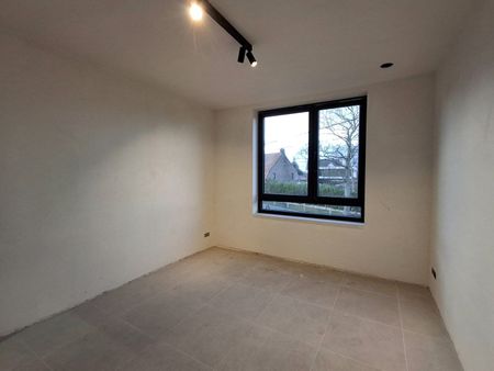 INSTAPKLARE, ENERGIEZUINIGE NIEUWBOUWWONING IN HET CENTRUM VAN DENTERGEM MET 4 SLPKS | TUIN | DUBBELE GARAGE - Photo 5