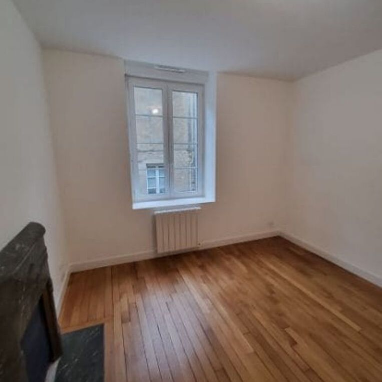 Location Appartement 2 pièces 47m² AVRANCHES 50300 - Photo 1