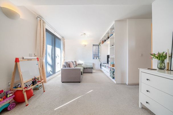 Sidcup Road, London, SE9 - Photo 1