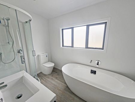 New in Wainui - Photo 5