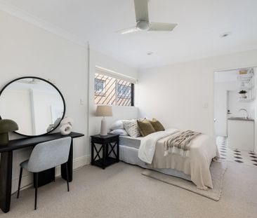 2 x 1 bedrooms units to be leased (Only downstairs available NOW!) - Photo 4