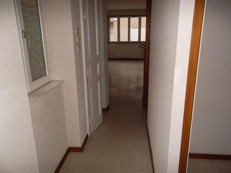 APPARTEMENT T2 A LOUER A ROANNE - CENTRE VILLE - Photo 5