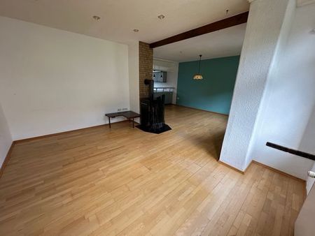 SCHADE IMMOBILIEN - Große Maisonette-Wohnung in der Nähe von der Parkstraße zu vermieten! - Photo 4