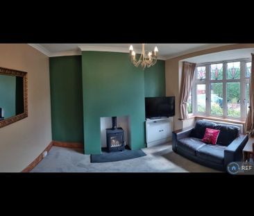 3 bedroom semi-detached house to rent - Photo 4