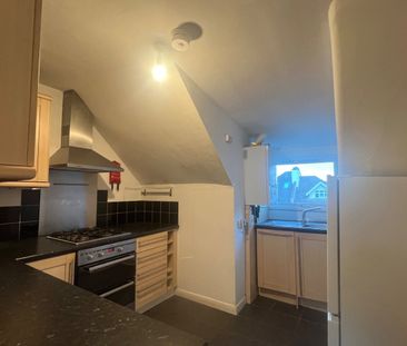 2 Bed Flat, London, N10 - Photo 5