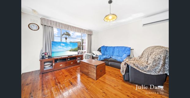 LIFESTYLE LIVING - Photo 1