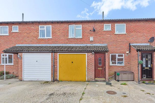 3 bedroom terraced house to rent - Photo 1