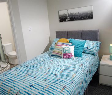 7 bedroom private hall to rent - Photo 2