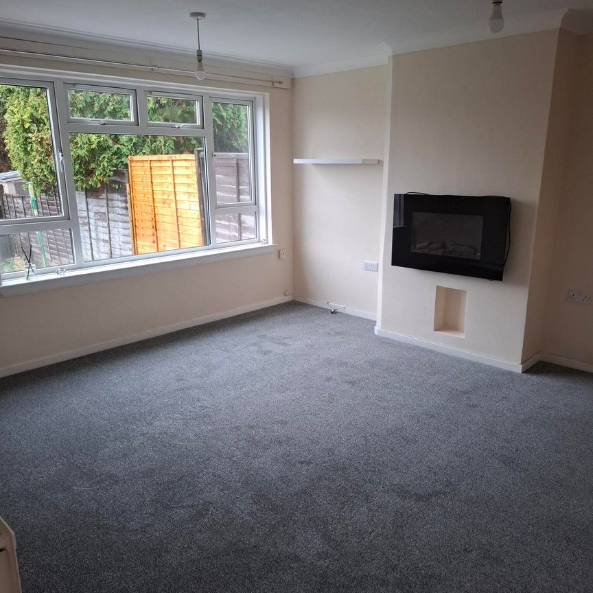 Two bedroom terraced house in Winklebury, Basingstoke - Photo 1