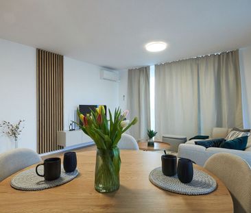 Priestranný 2 izbový byt (54 m2) s klimatizáciou, veľkou lodžiou + ... - Photo 3