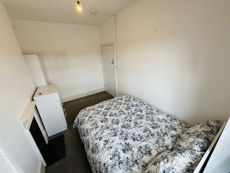 Room in a Shared Flat, Lewisham, SE13 - Photo 5