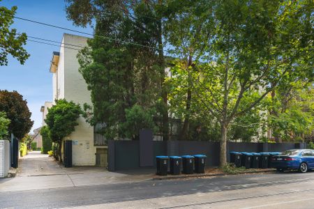 Thinking of selling? Contact our agent - Photo 5