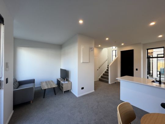 2/16 Rutherford Street, Woolston - Photo 1