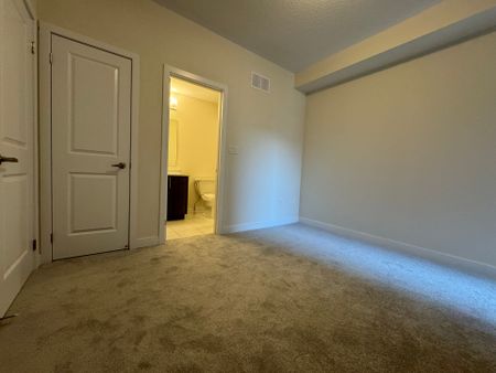 For Lease - 15 Chiffon Street, Vaughan, Ontario - Photo 4