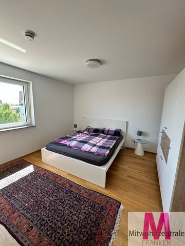 Neue modern möblierte Wohnung mit Balkon, Stellplatz und Stadtblick - Photo 4