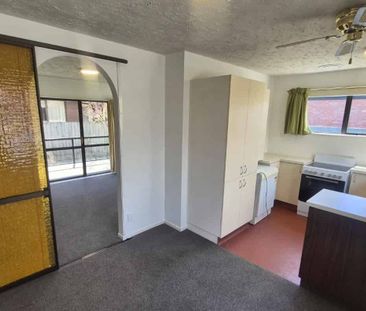Sunny Addington Home with Space, Comfort & Convenience - Photo 4
