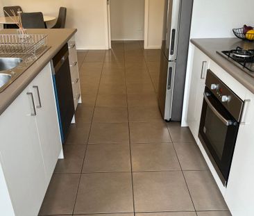 LOW MAINTENANCE THREE BEDROOM UNIT - Photo 5