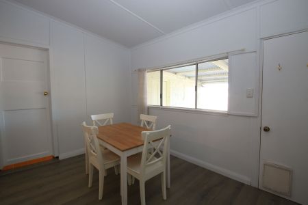 677 Chapple Lane Broken Hill 2880 - Photo 2