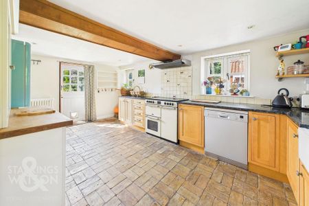 5 bedroom detached house to rent - Photo 5