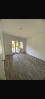 2 Raum Wohnung Halle Trotha - Photo 1