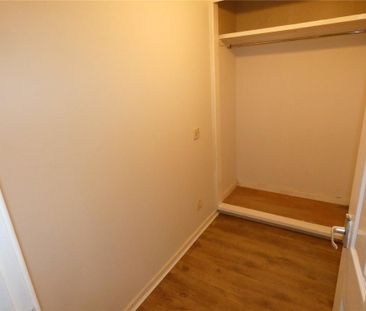 House to rent - Photo 1