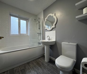 The Fairways, Scunthorpe - Photo 5