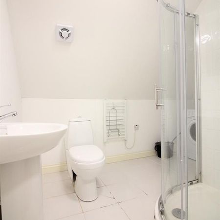 Bridge Road, Hounslow - Photo 3