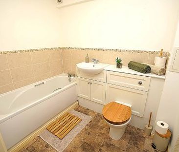 Almondvale Lane, Livingston, West Lothian - Photo 5