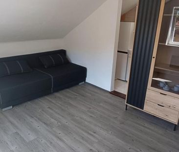 Pronájem bytu 1+kk 18 m2 - Fotografie 1