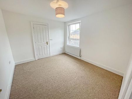 6 Ayrshire Lane, Lisburn, BT28 2UW - Photo 3