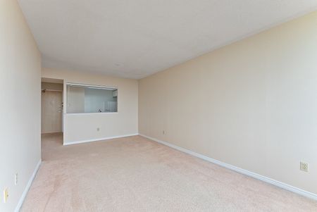 For Lease - 5 Greystone Walk Drive Unit# 815, Toronto, Ontario - Photo 3